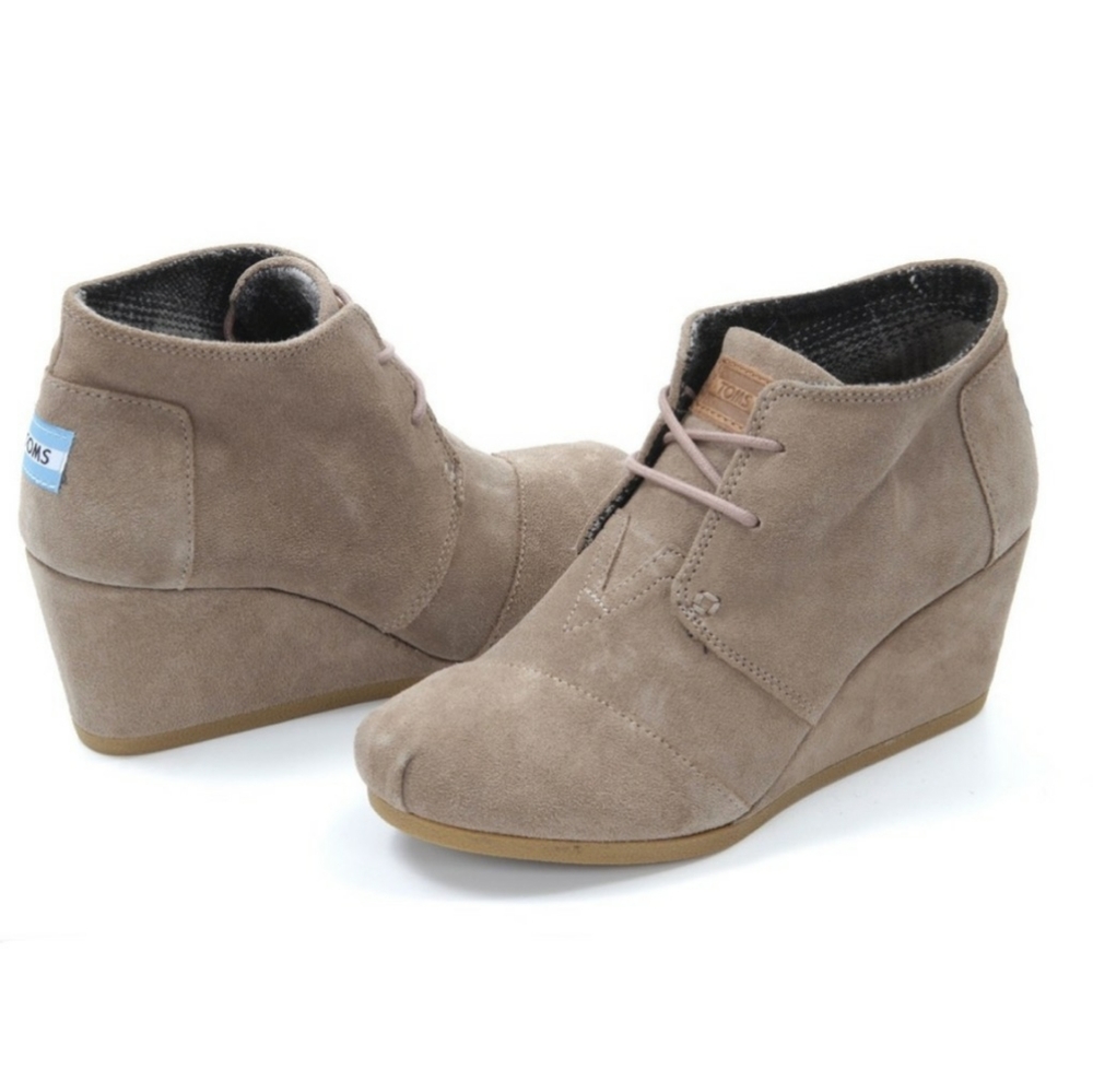 Toms heels